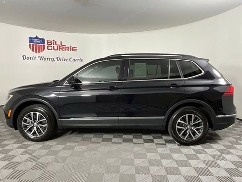 Used 2020 Volkswagen Tiguan SE w/ Panoramic Sunroof Package image 6