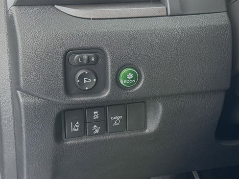 Certified 2025 Honda Ridgeline RTL image 10