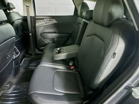 Used 2024 Kia Sportage EX image 27