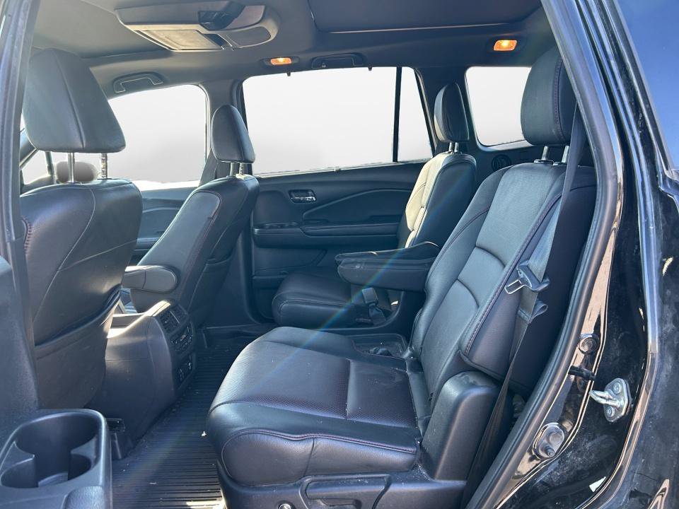 Used 2020 Honda Pilot Black Edition image 16