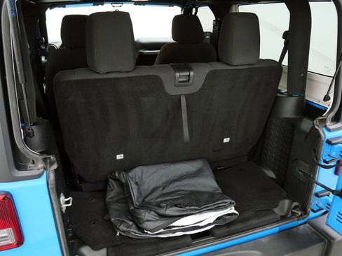 Used 2018 Jeep Wrangler Sport image 28