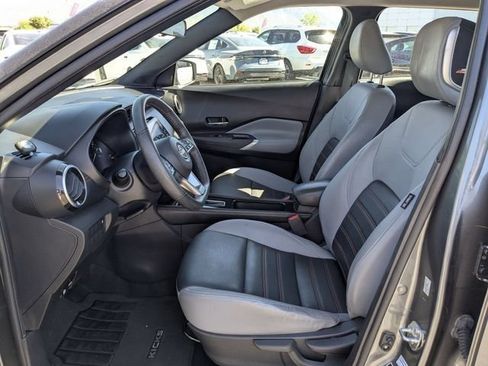 Used 2023 Nissan Kicks SR w/ SR Premium Package FWD image 14
