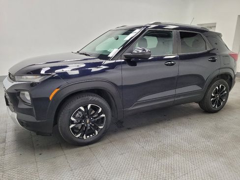 Used 2021 Chevrolet TrailBlazer LT w/ Convenience Package image 2