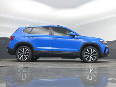 Used 2022 Volkswagen Taos SE image 16
