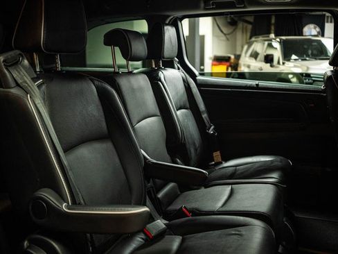 Used 2023 Honda Odyssey Elite image 13