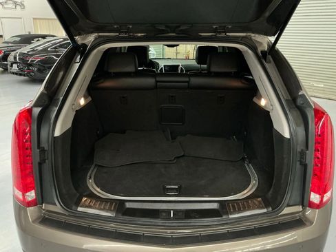 Used 2014 Cadillac SRX Premium image 14