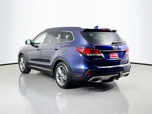 Used 2018 Hyundai Santa Fe SE w/ Cargo Package image 3