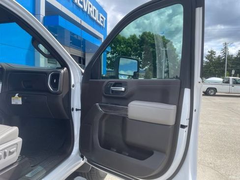 Used 2020 Chevrolet Silverado 2500 LTZ w/ LTZ Plus Package AWD/4WD image 14