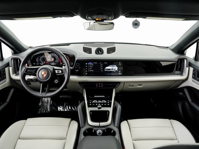 Certified 2026 Porsche Cayenne Coupe AWD/4WD image 21