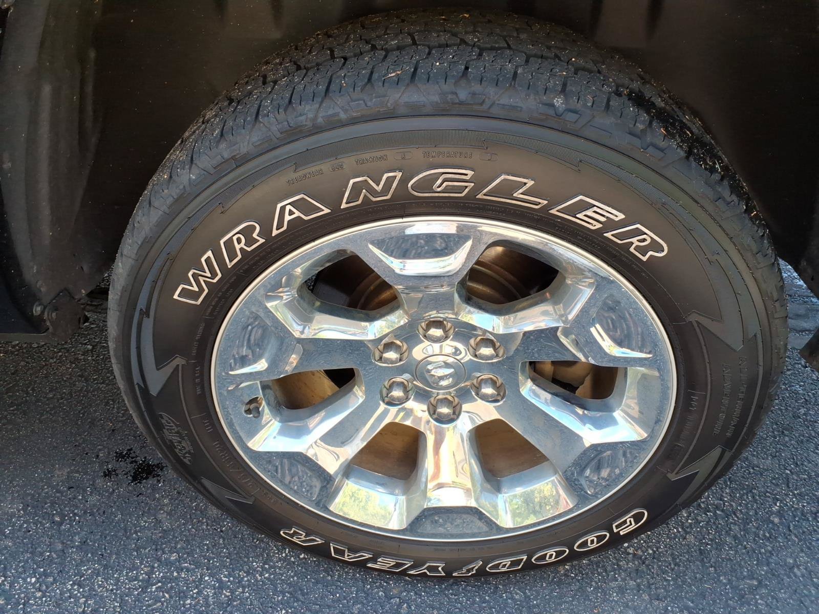 Used 2020 RAM 1500 Big Horn AWD/4WD image 5