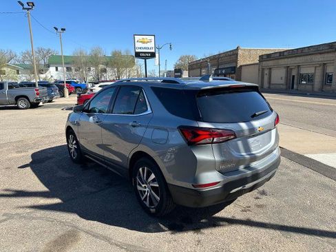 Used 2024 Chevrolet Equinox Premier AWD/4WD image 7