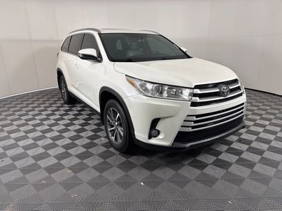 Used 2019 Toyota Highlander XLE