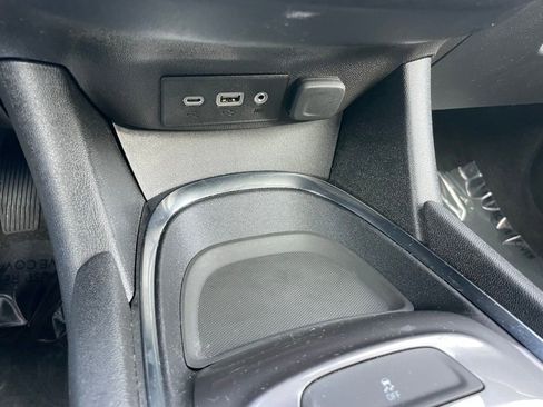 Used 2023 Chevrolet Malibu LT FWD image 12