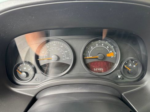Used 2015 Jeep Patriot High Altitude AWD/4WD image 10