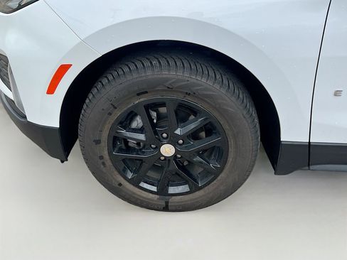 Used 2022 Chevrolet Equinox LT AWD/4WD image 32