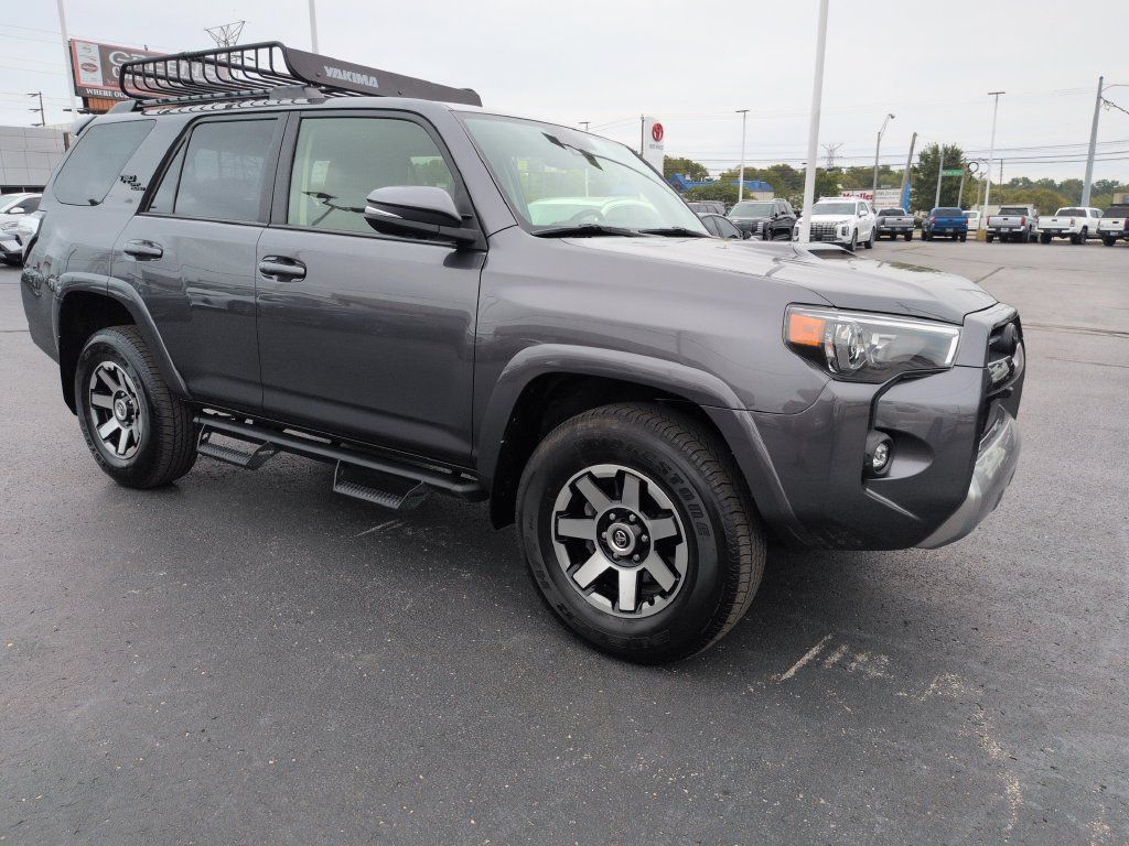 Used 2023 Toyota 4Runner TRD Off-Road Premium w/ Off Road Premium Plus Package AWD/4WD image 7