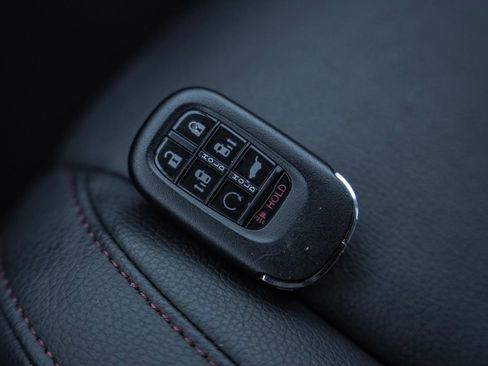 Used 2025 Honda Odyssey Sport-L image 39