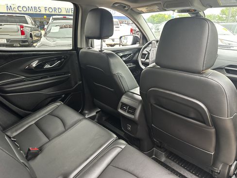 Used 2024 GMC Terrain AT4 AWD/4WD image 12