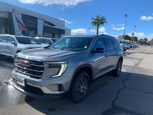 New 2026 GMC Acadia Elevation FWD image 2