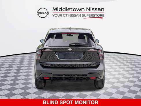 Certified 2025 Nissan Kicks SV AWD/4WD image 5