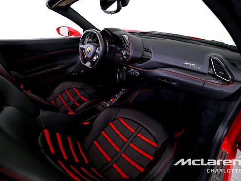 Used 2019 Ferrari 488 Spider RWD image 21