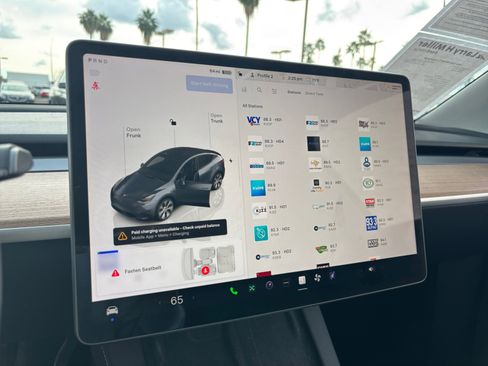 Used 2023 Tesla Model Y Long Range image 12