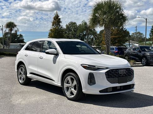 New 2025 Audi Q5 Premium Plus image 3