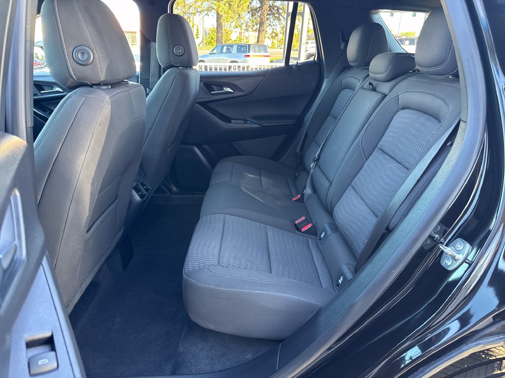 Used 2026 Chevrolet Equinox LT AWD/4WD image 28