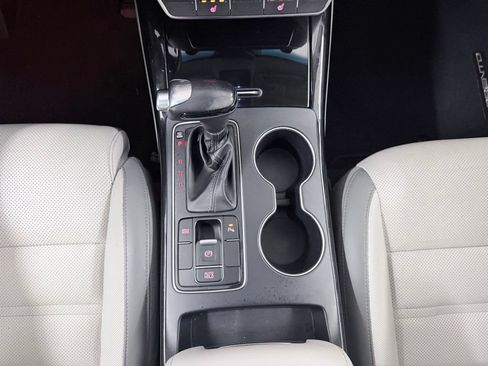 Used 2019 Kia Sorento SX FWD image 26