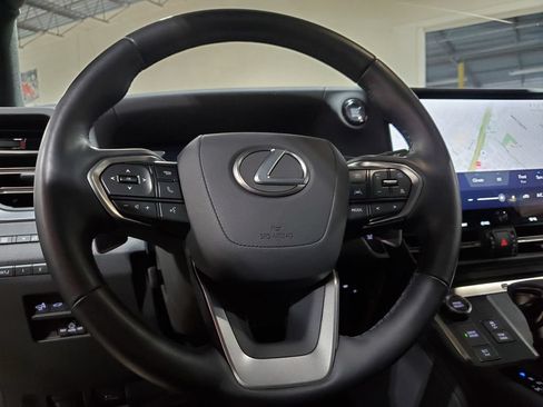 Used 2024 Lexus GX 550 w/ Accessory Package (Z1) AWD/4WD image 34