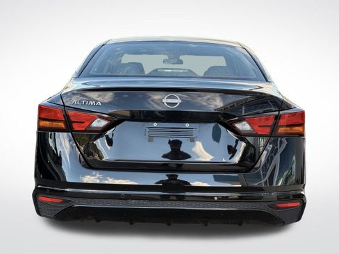 Used 2023 Nissan Altima 2.5 S image 7