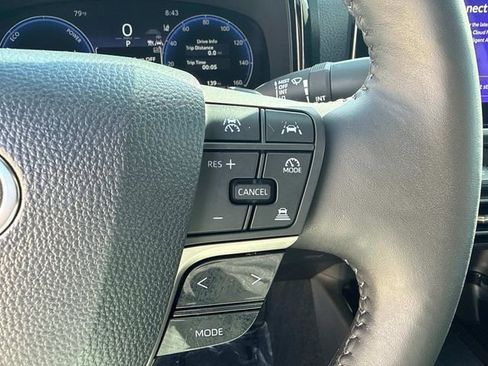 Used 2025 Toyota Camry XSE image 32