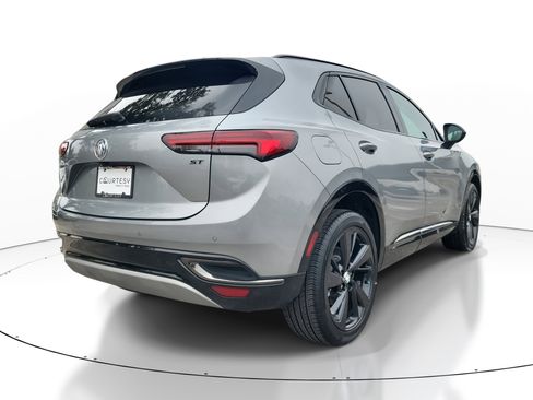 Used 2023 Buick Envision Essence w/ Technology Package I image 5