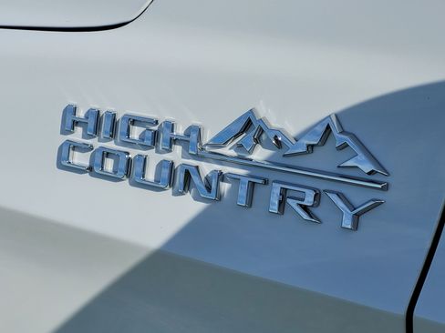 New 2026 Chevrolet Tahoe High Country AWD/4WD image 5