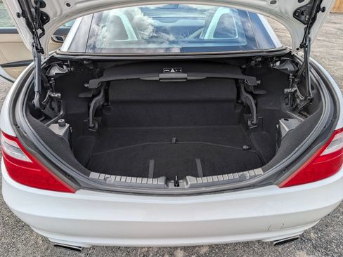 Used 2016 Mercedes-Benz SLK 300 image 28