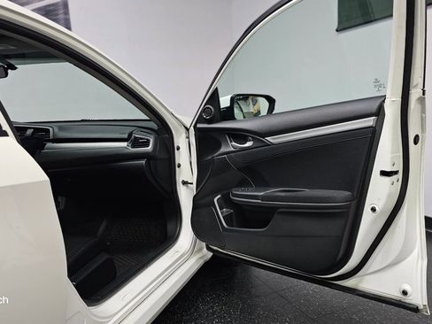 Used 2017 Honda Civic EX image 38