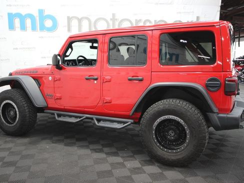 Used 2019 Jeep Wrangler Unlimited Sahara w/ Quick Order Package 24M Moab AWD/4WD image 3