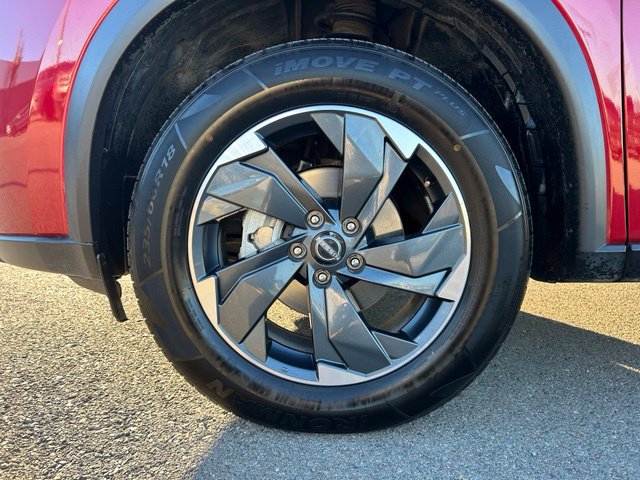 Used 2025 Nissan Rogue SV AWD/4WD image 10