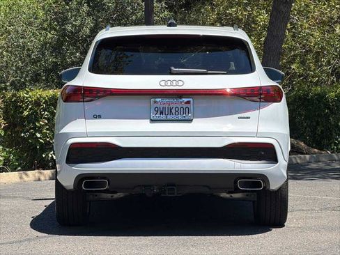 Certified 2025 Audi Q5 Premium Plus w/ Premium Plus AWD/4WD image 6