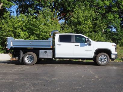 New 2025 Chevrolet Silverado 3500 W/T w/ WT Convenience Package