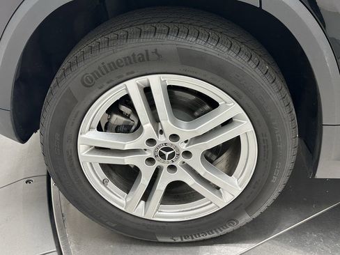 Certified 2023 Mercedes-Benz GLA 250 4MATIC w/ Premium Package image 19