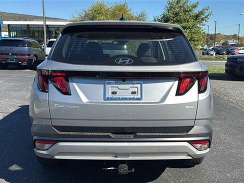 New 2026 Hyundai Tucson SE image 6