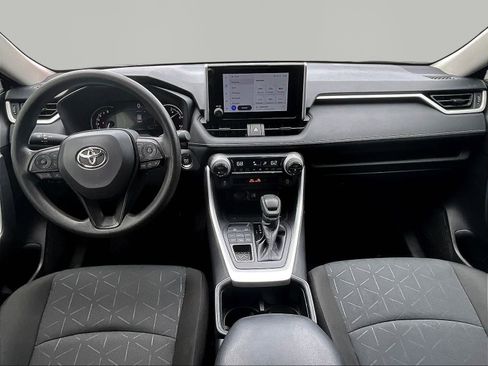 Used 2025 Toyota RAV4 XLE AWD/4WD image 7