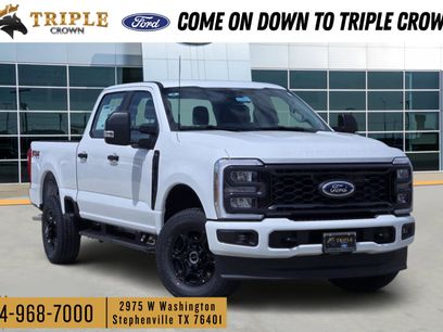 New 2026 Ford F350 Lariat w/ Black Appearance Package