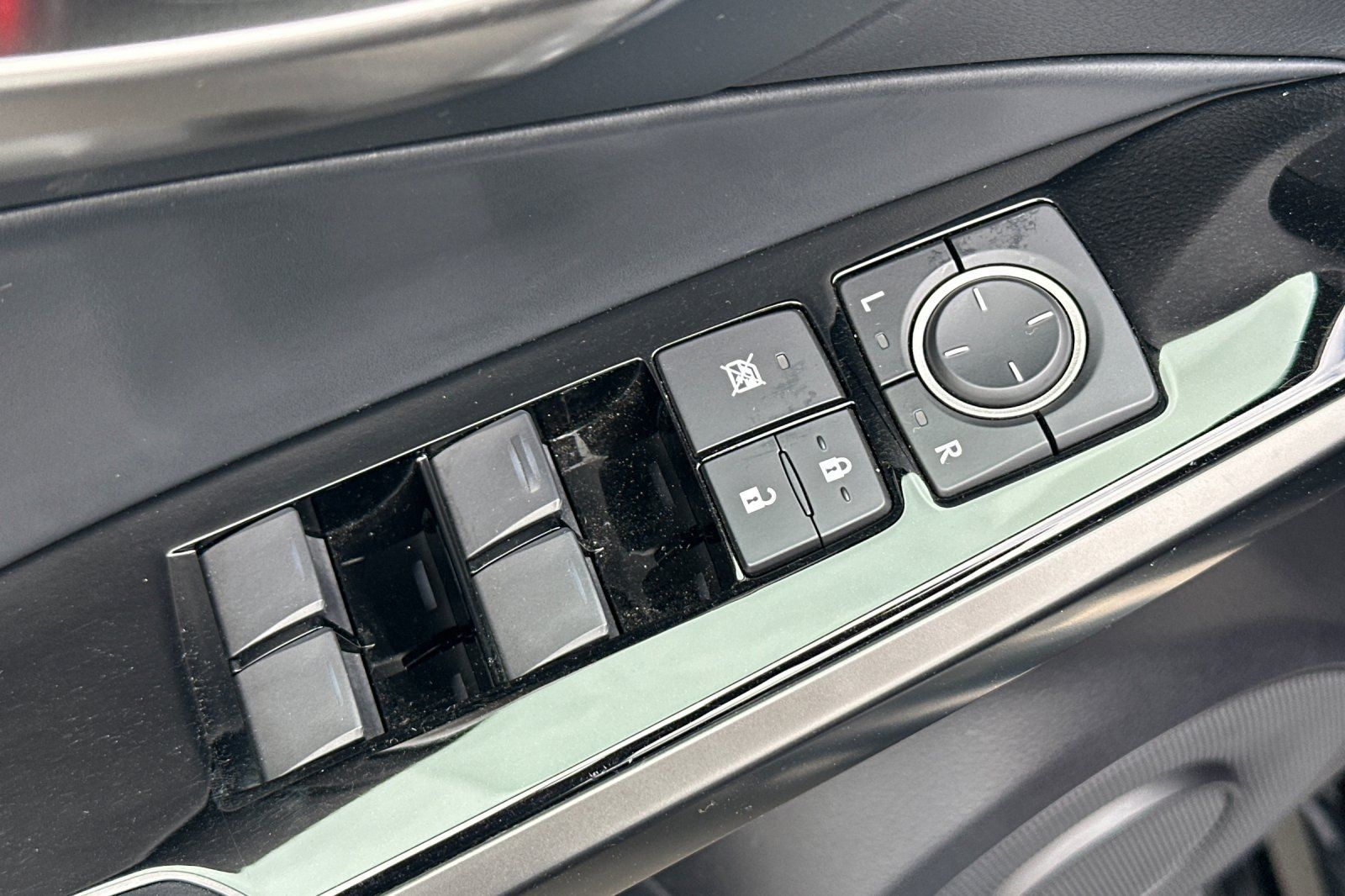 Used 2025 Lexus IS 300 F Sport w/ Accessory Package RWD image 14