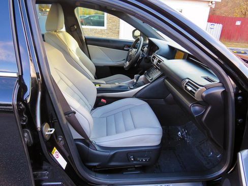 Used 2015 Lexus IS 350 F Sport w/ F-Sport Package image 19