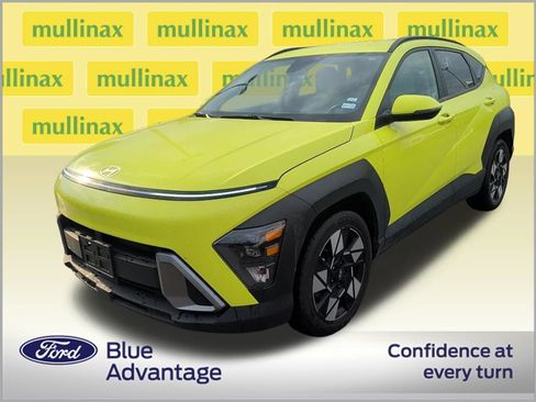 Used 2024 Hyundai Kona SEL FWD image 2