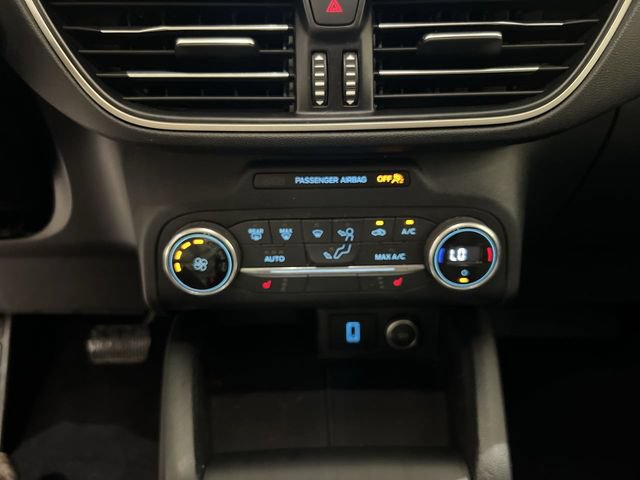 Used 2020 Ford Escape SE FWD image 16