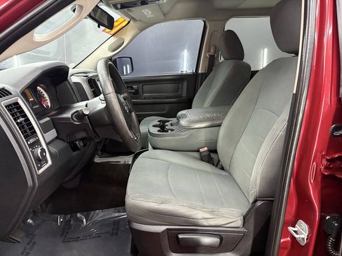 Used 2015 RAM 1500 Express AWD/4WD image 9