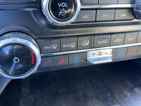 Used 2023 Ford F150 Lariat w/ Equipment Group 502A High image 36